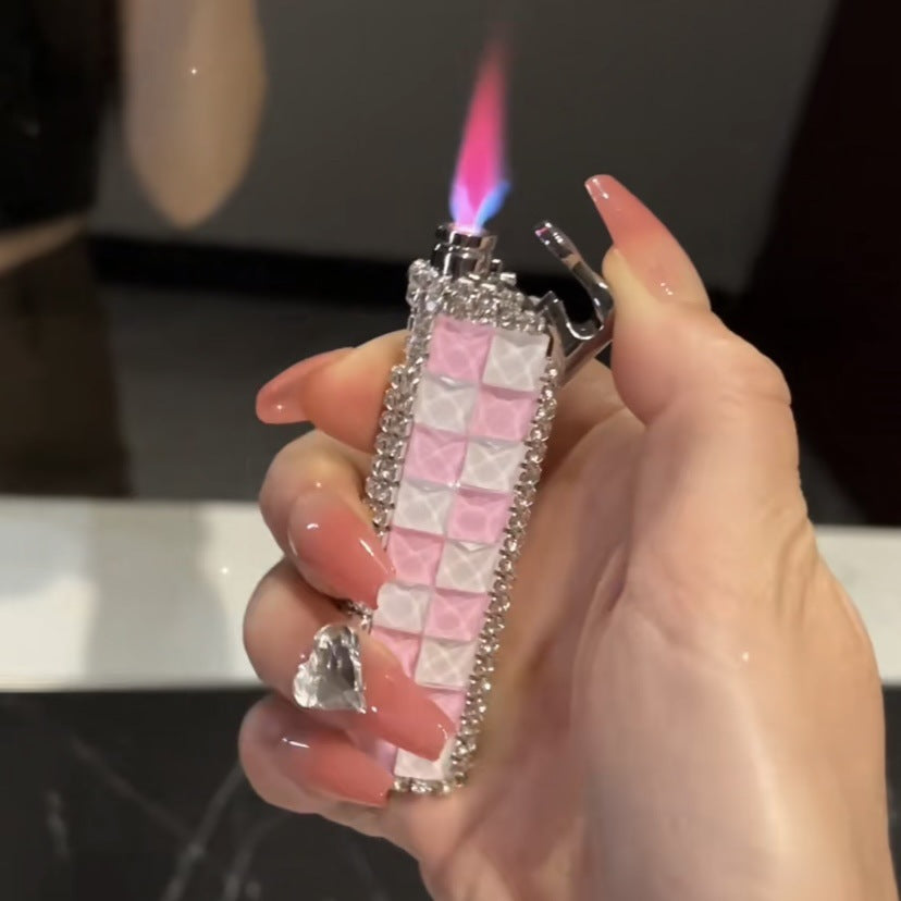 Le Briquet "Pink Diamond" – Flamme Turquoise Édition