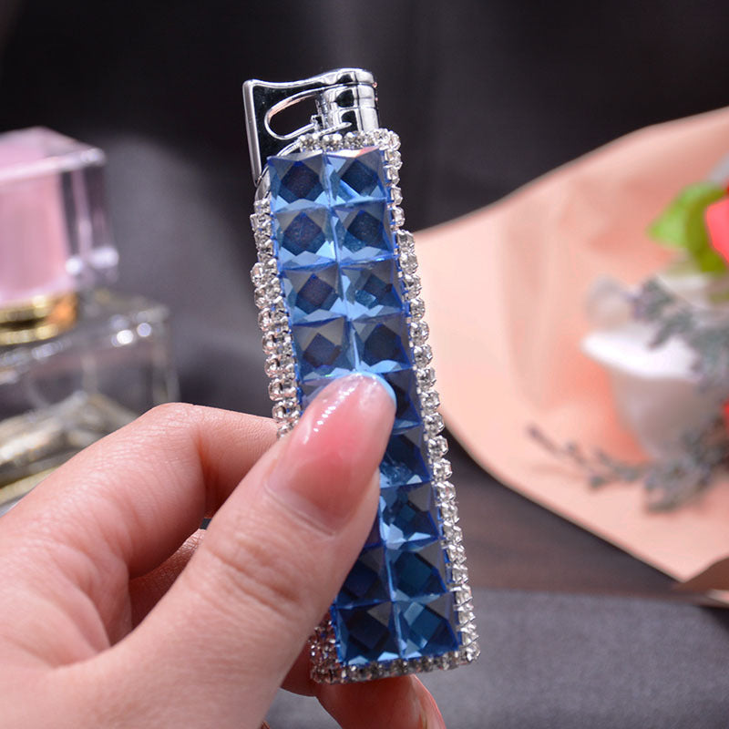 Le Briquet "Pink Diamond" – Flamme Turquoise Édition