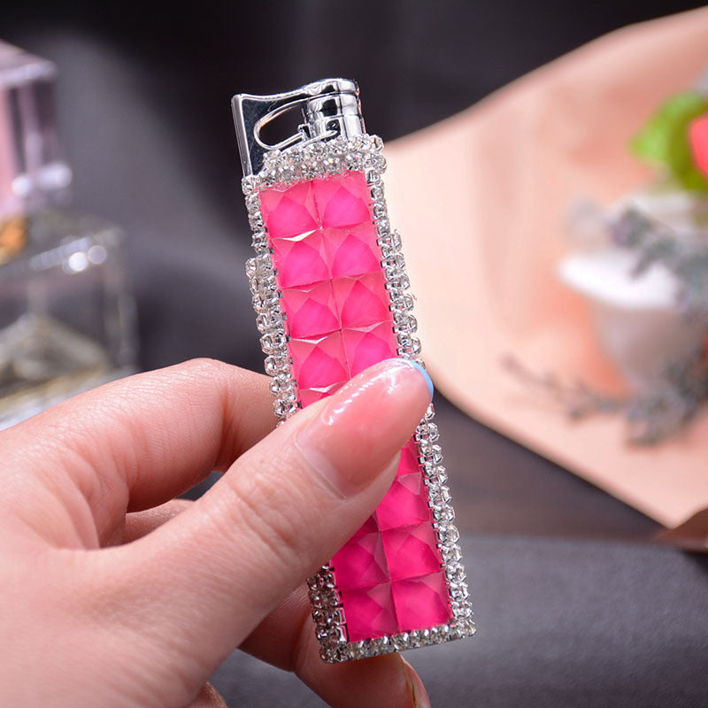 Le Briquet "Pink Diamond" – Flamme Turquoise Édition